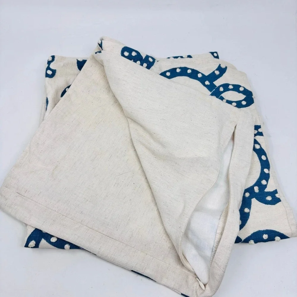 Pottery Barn Pillow Shams 24x24 Set of 2 Cotton Linen Blue White‎ Bauble Dots